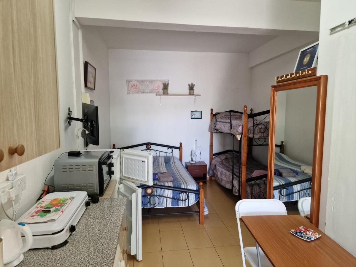 Nicosia Rooms Studios Exteriör bild
