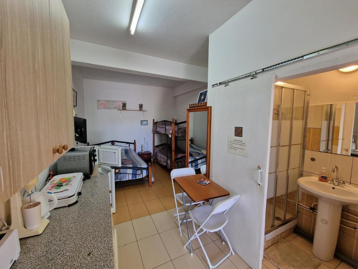 Nicosia Rooms Studios Exteriör bild